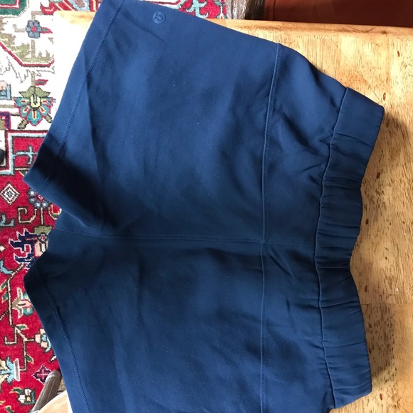 Lululemon NWOT navy blue shorts - Picture 4 of 4